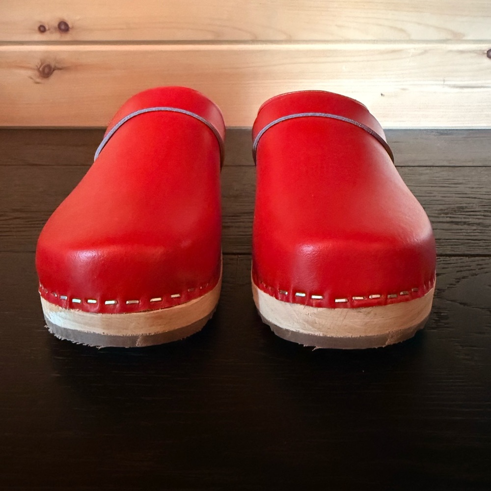 Brand New Lotta From Stockholm Classic Red Clog Size 40